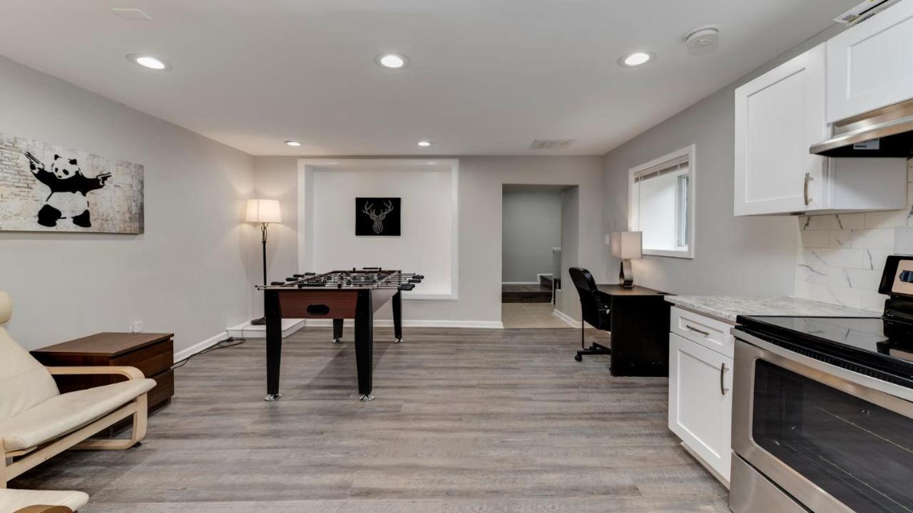 Stylish 3Br 3Ba Colonial House By Cozysuites Alexandria Exterior photo
